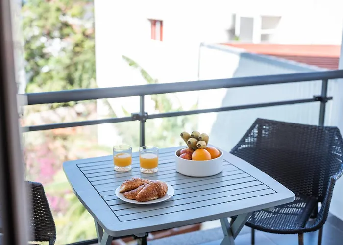 Sao Tiago By Amazing Madeira * 丰沙尔